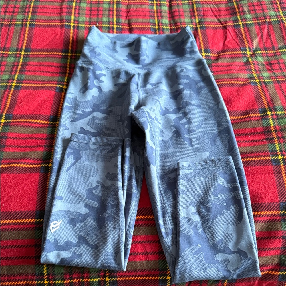 Gym Shark Blue Camo Leggings